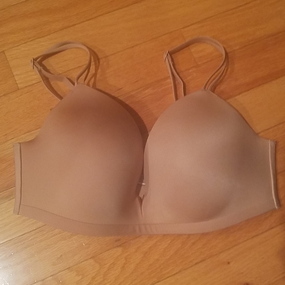 Victorias Secret padded wireless nude bra 34D